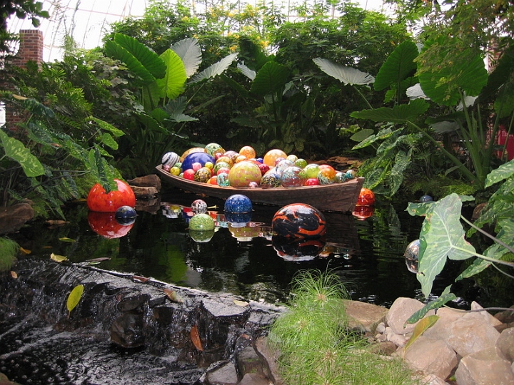 IMG_5701 Dale Chihuly art at Pittsburgh Phipps Conservatory.jpg